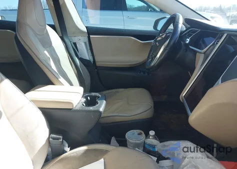 2013 Tesla Model S Performance из США, поврежденный, VIN 5YJSA1DP0DFP05519